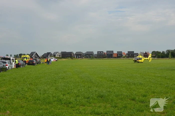 Fietser zwaargewond bij ongeval met landbouwvoertuig
