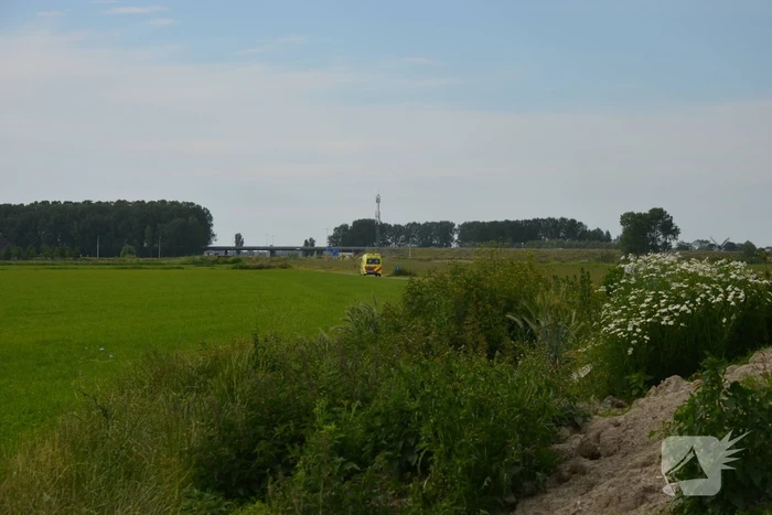 Fietser zwaargewond bij ongeval met landbouwvoertuig
