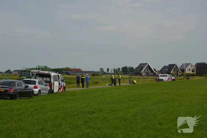 Fietser zwaargewond bij ongeval met landbouwvoertuig