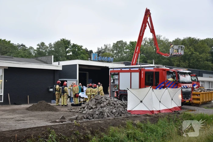 Gewonde bij brand in bedrijfshal