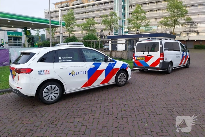Overval met messen bij snackbar