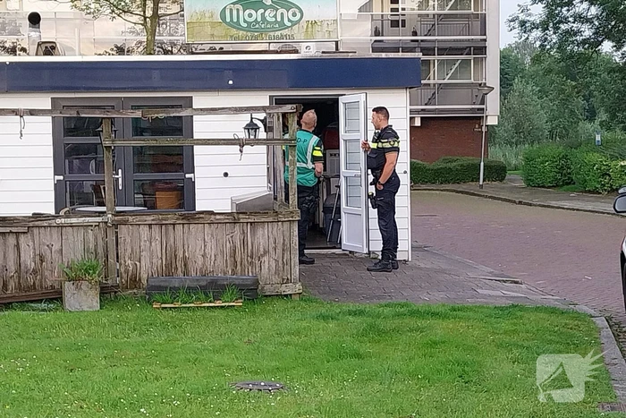 Overval met messen bij snackbar
