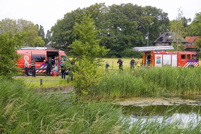 Duikactie na aantreffen bandensporen in riet