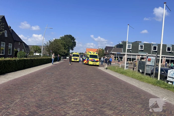 Twee personen gewond bij aanrijding met motor en scooter