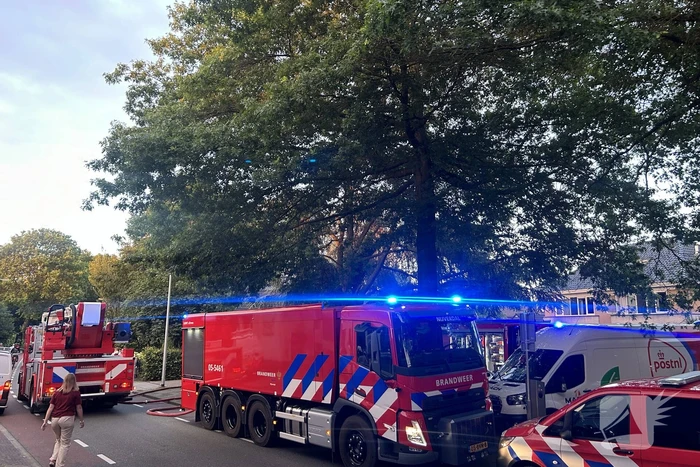 Veel hulpdiensten aanwezig bij woningbrand
