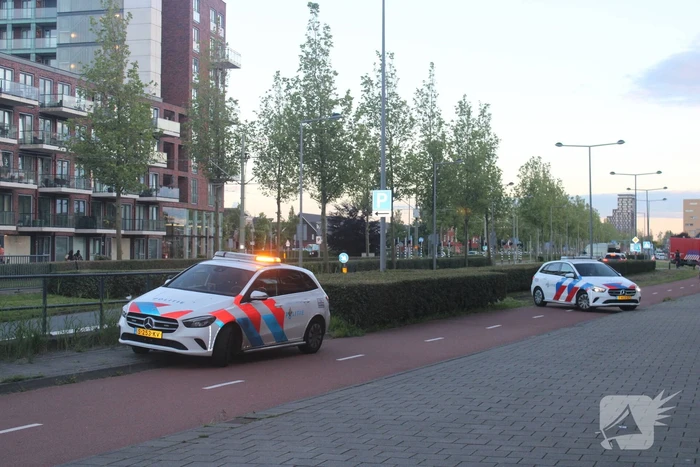 Flatgebouw ontruimd door brand in woning