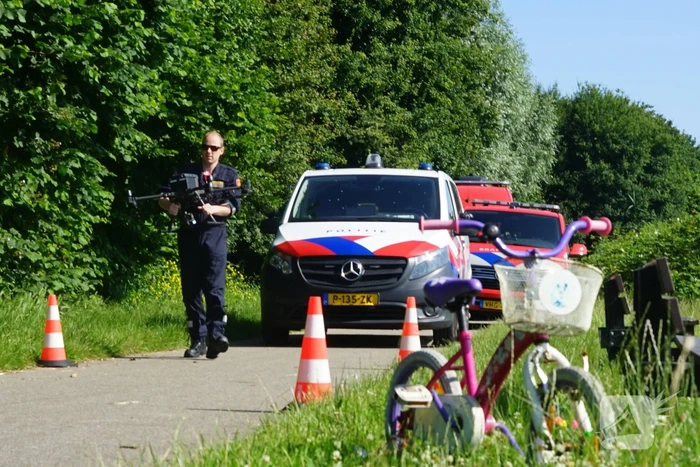 Kinderfiets aangetroffen bij steiger, hulpdiensten aanwezig