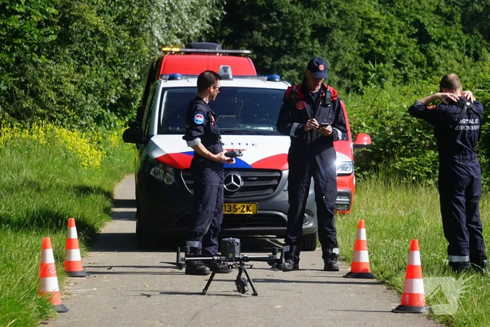 Kinderfiets aangetroffen bij steiger, hulpdiensten aanwezig