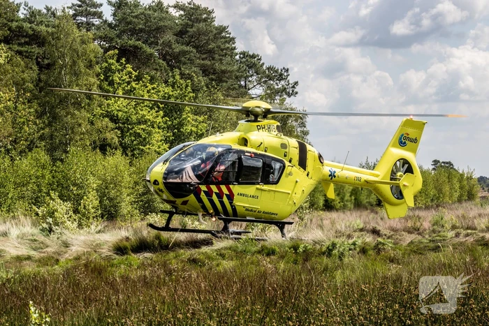 Traumahelikopter landt midden in natuurgebied