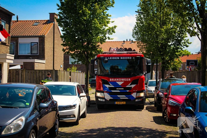 Brand onder overkapping geblust