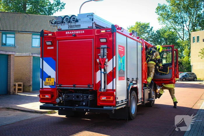 Ontplofte accu veroorzaakt schade in schuur