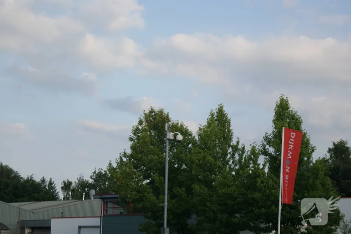 Brand in bouwkeet bij bedrijf