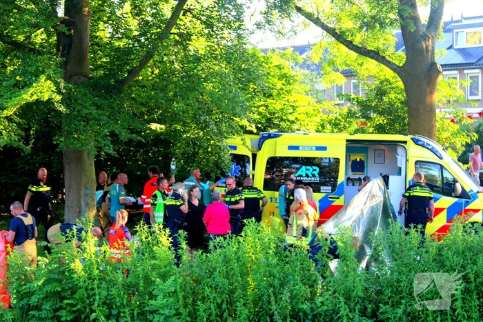 Persoon te water, hulpdiensten groot ingezet