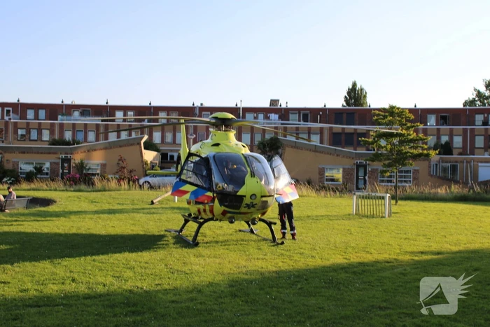 Persoon te water, hulpdiensten groot ingezet