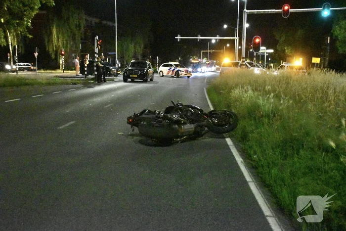 Motorrijder zwaargewond na ongeval met auto
