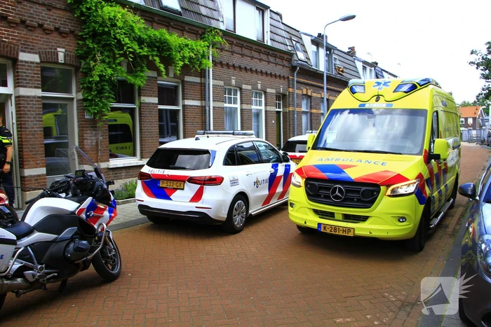 Persoon ernstig gewond na val van dak