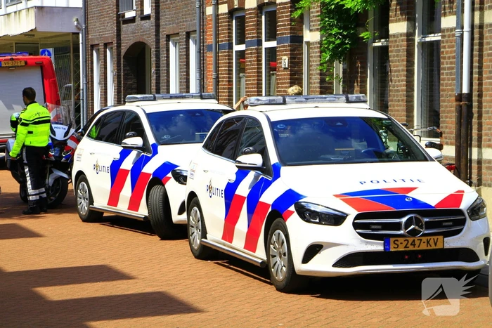 Persoon ernstig gewond na val van dak