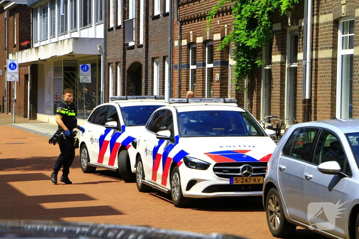 Persoon ernstig gewond na val van dak