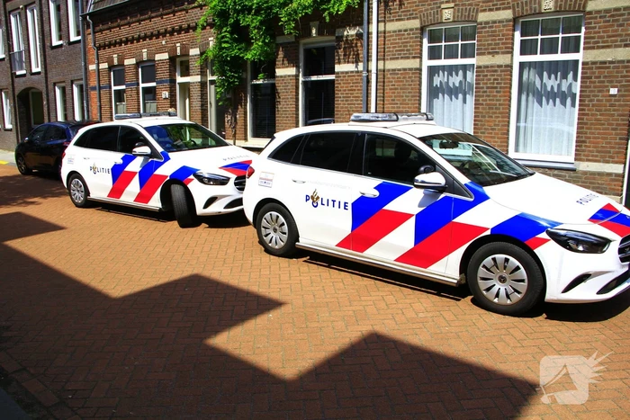 Persoon ernstig gewond na val van dak