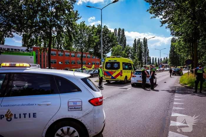 Fietser zwaargewond bij aanrijding