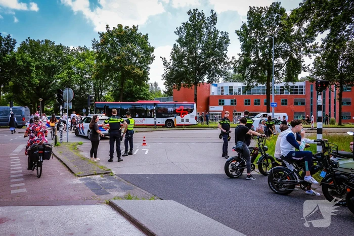 Fietser zwaargewond bij aanrijding