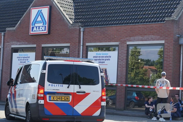 Supermarkt ontruimd na meldingen van duizeligheid en misselijkheid