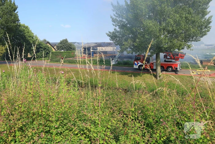 Zeer grote brand veroorzaakt veel rookontwikkeling