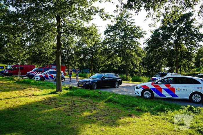 Omstander schiet drenkeling te hulp