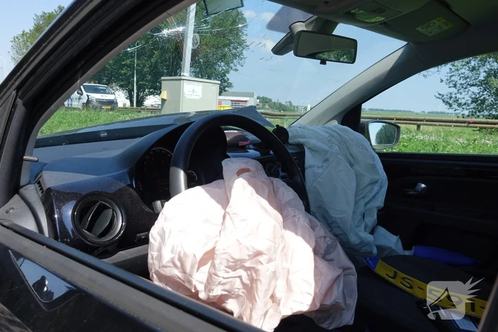 Auto totall loss na botsing