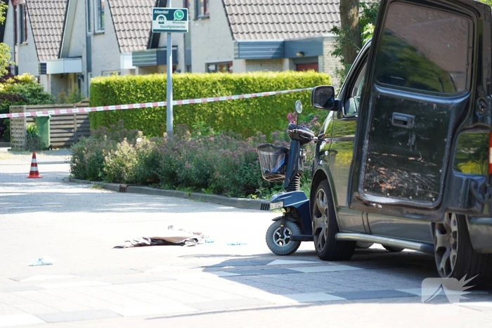 Scootmobieler gewond bij aanrijding met auto
