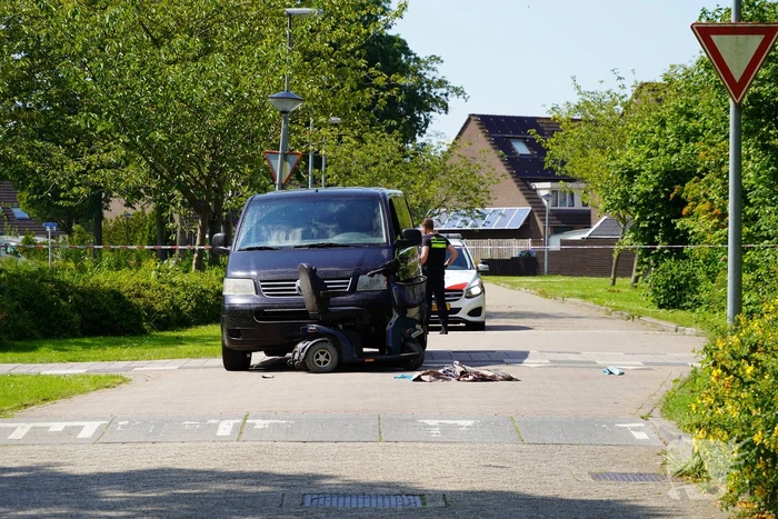 Scootmobieler gewond bij aanrijding met auto