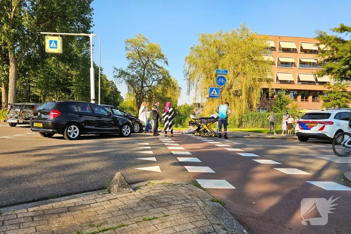 Schades en gewonde na frontale botsing