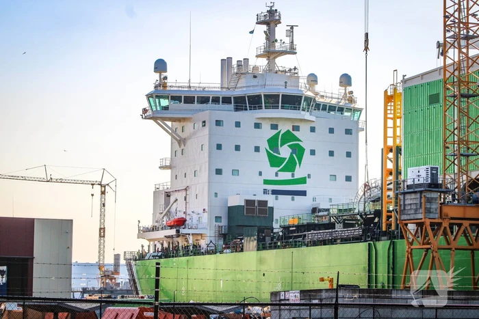 Scheepsbrand snel onder controle