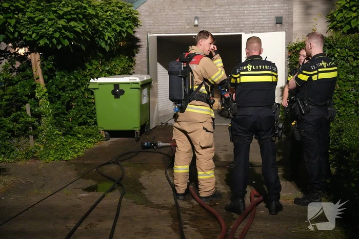 Nachtelijke brand in schuur naast woning
