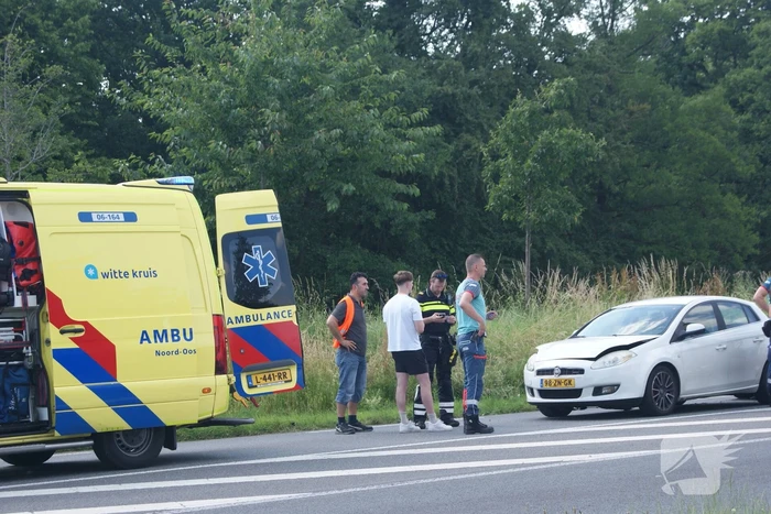 Gewonde en veel schade bij kop-staartbotsing