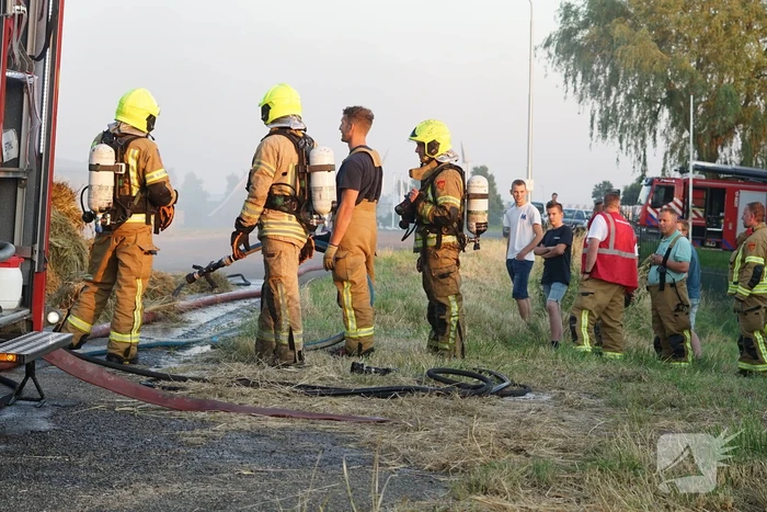 Brandweer druk met brand in meerdere hooibalen