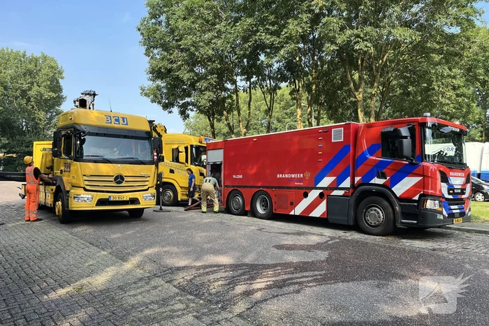 Elektrische auto brandt volledig uit