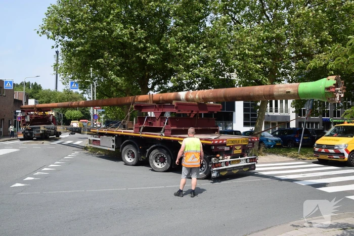Convoi exceptionel blokkeerd weg