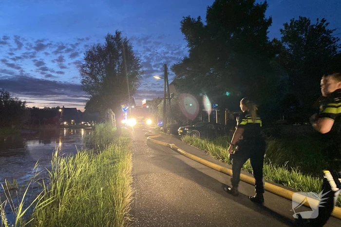 Flinke brand bij grote schuur