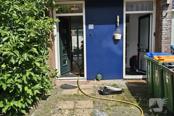 Brandweer forceert voordeur wegens brand