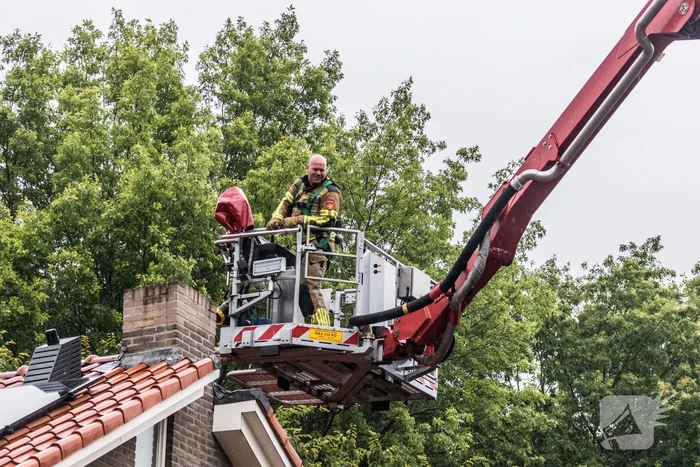 Poes ontglipt aan de brandweer