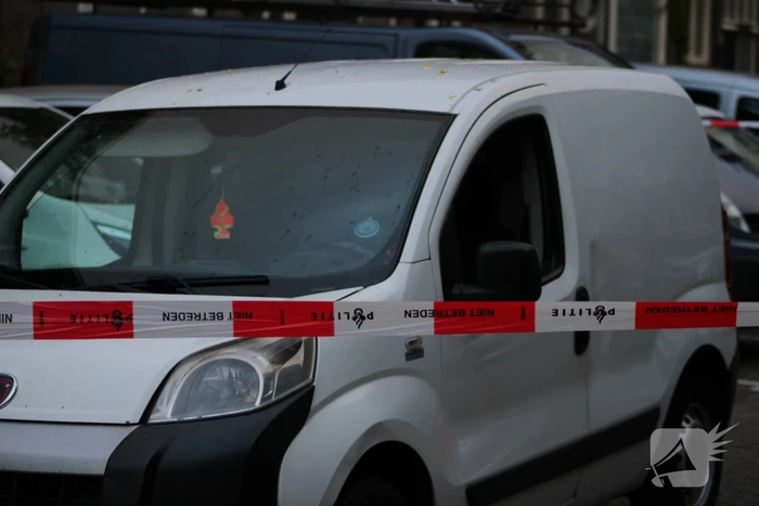 Politie zoekt dader na schietpartij