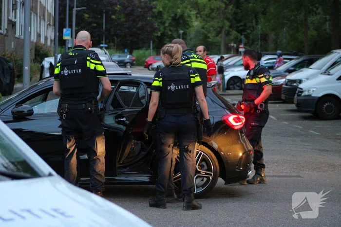 Politie zoekt dader na schietpartij