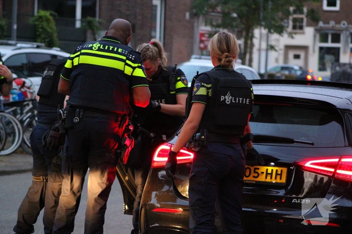 Politie zoekt dader na schietpartij