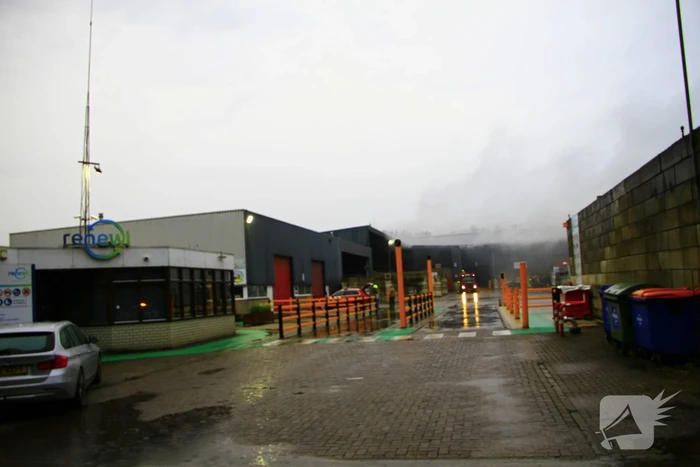 Veel rook- en stankoverlast door brand bij afvalverwerker