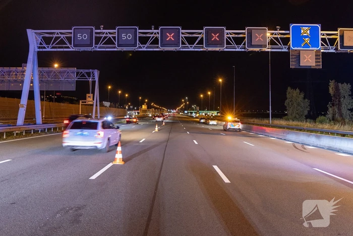 Aanrijding tussen een personenauto en een pijlwagen