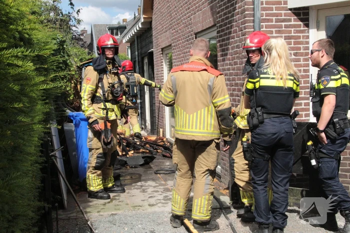 Brand in houthok snel onder controle
