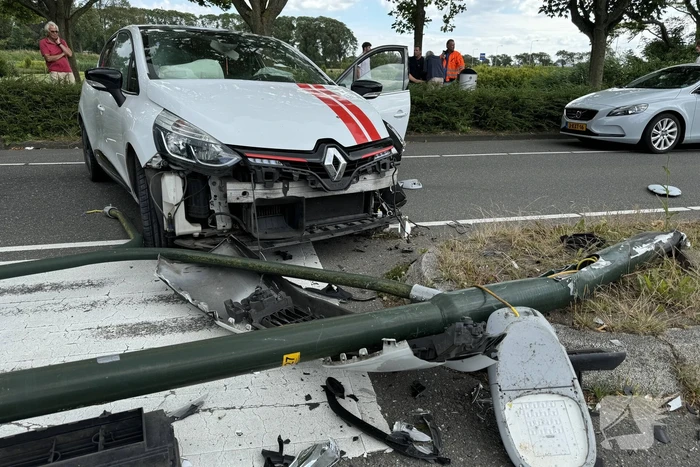 Ravage en gewonde na crash met auto