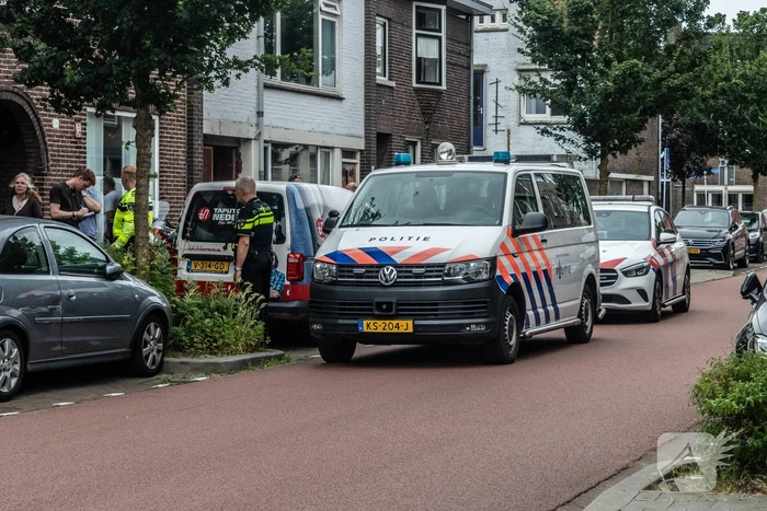 Achtervolging eindigt met beschadigde voertuigen, bestuurder ontkomen