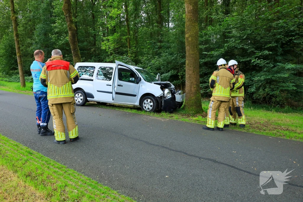 Leeuwerikweg 112 melding Almere 